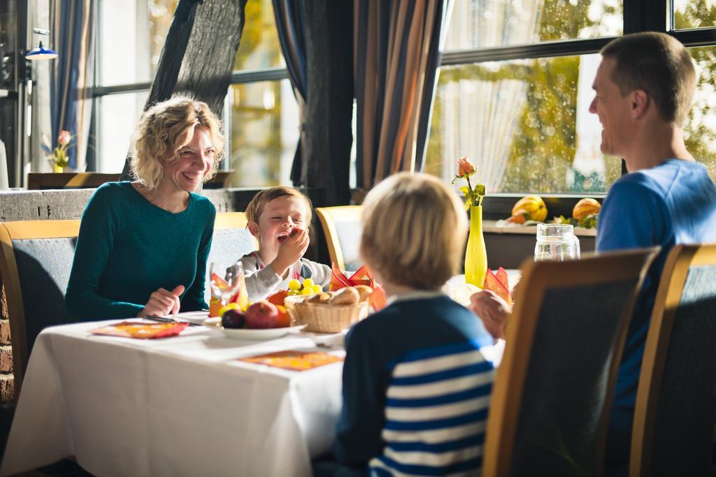 Sporthotel Grafenwald Daun Buitenkant foto